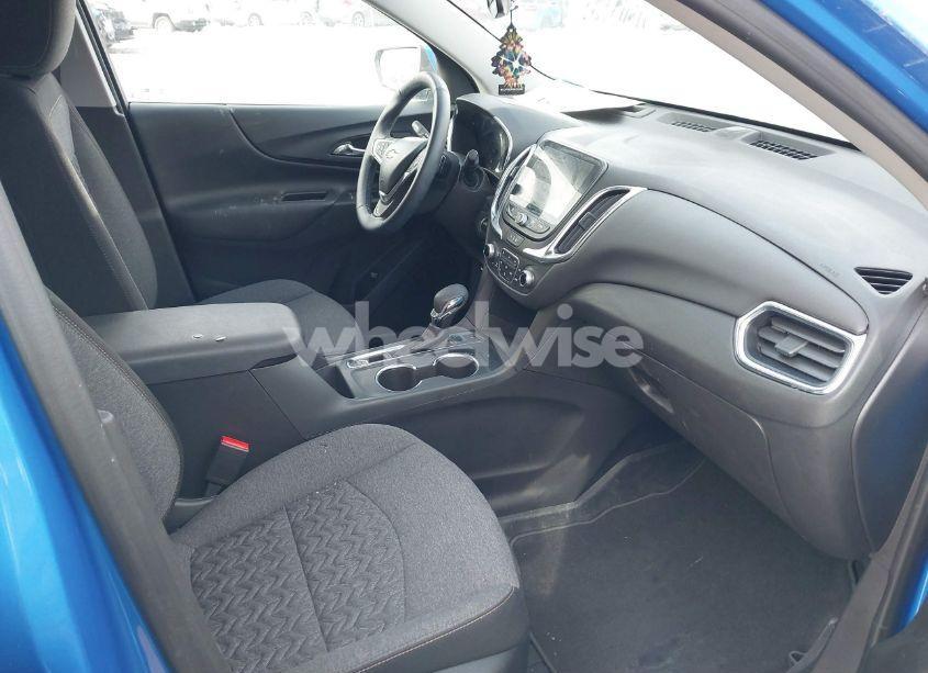 Photo 5 of 2024 Chevrolet Equinox AWD LT (VIN 3GNAXUEG0RS132718)