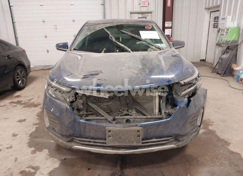 Photo 12 of 2023 Chevrolet Equinox AWD LT (VIN 3GNAXUEG1PS153137)