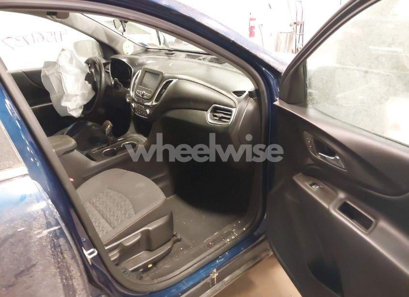 Photo 5 of 2023 Chevrolet Equinox AWD LT (VIN 3GNAXUEG1PS153137)