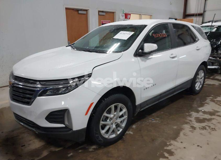 Photo 2 of 2023 Chevrolet Equinox AWD LT (VIN 3GNAXUEG1PS211473)