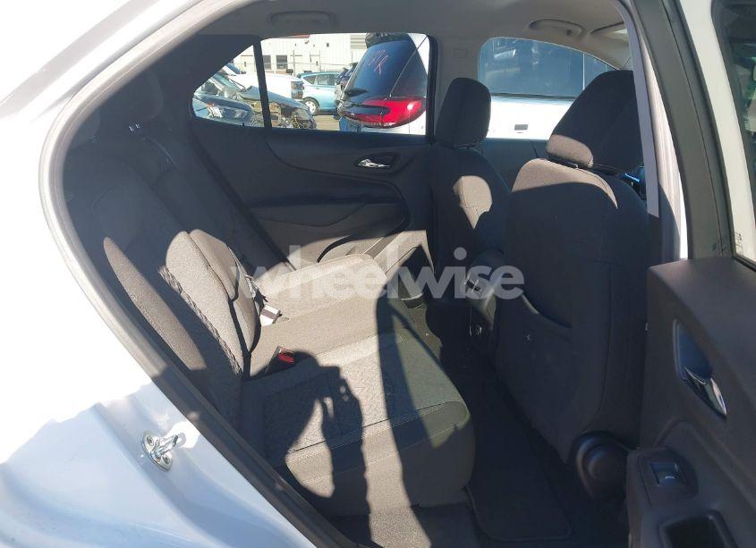 Photo 8 of 2024 Chevrolet Equinox AWD LT (VIN 3GNAXUEG1RL213754)