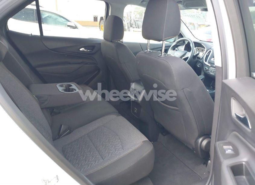 Photo 8 of 2024 Chevrolet Equinox AWD LT (VIN 3GNAXUEG1RL360947)