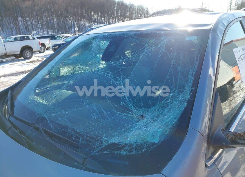 Photo 17 of 2024 Chevrolet Equinox AWD LT (VIN 3GNAXUEG2RL165620)