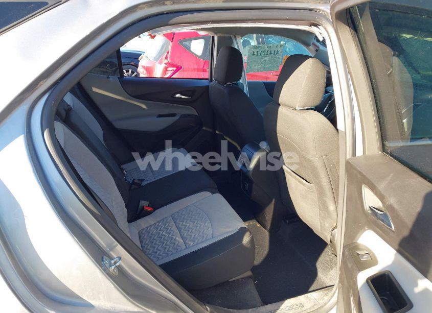 Photo 8 of 2024 Chevrolet Equinox AWD LT (VIN 3GNAXUEG2RL165620)