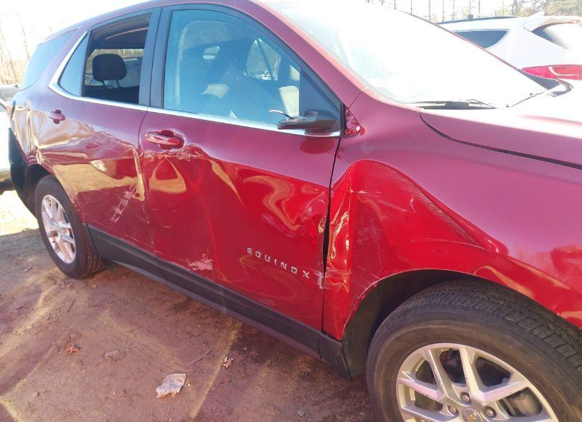 Photo 6 of 2024 Chevrolet Equinox AWD LT (VIN 3GNAXUEG2RS104838)