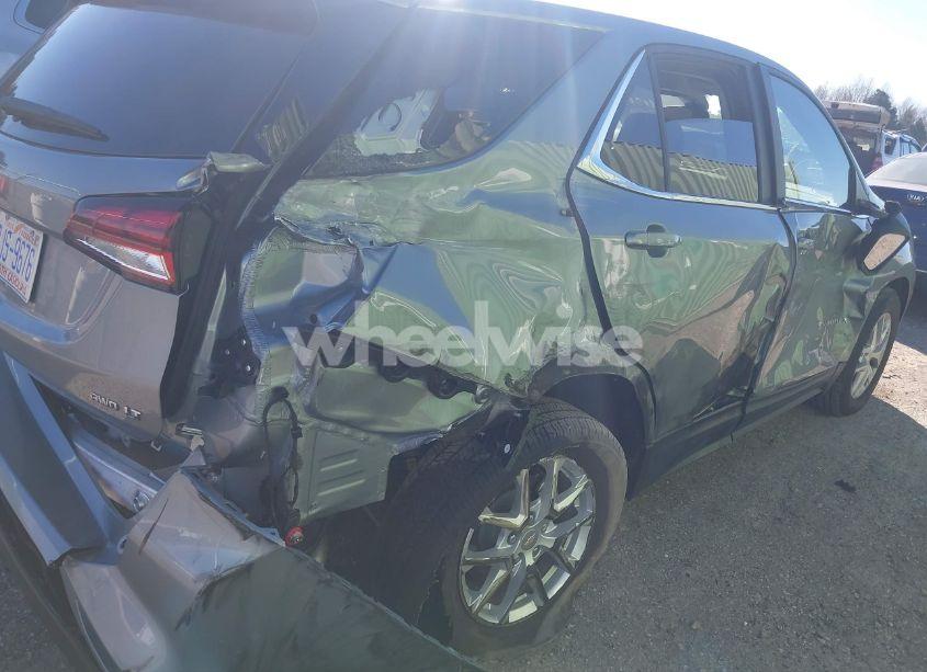 Photo 6 of 2024 Chevrolet Equinox AWD LT (VIN 3GNAXUEG2RS246316)