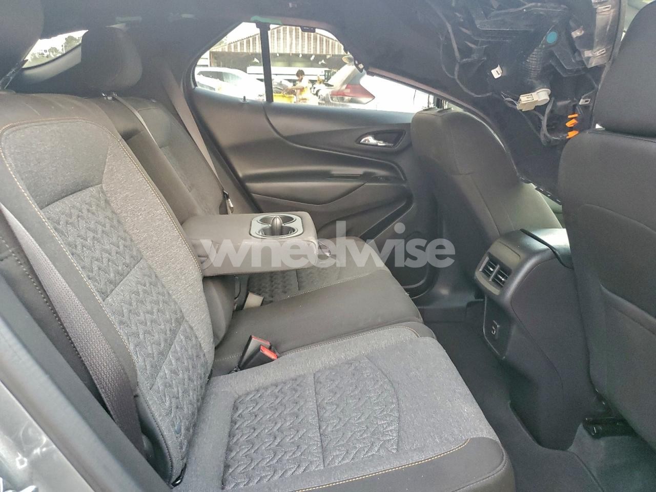 Photo 11 of 2024 CHEVROLET EQUINOX LT (VIN 3GNAXUEG2RS249460)