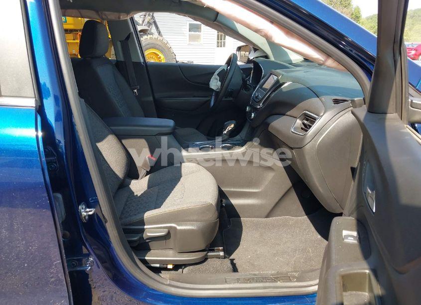 Photo 5 of 2023 Chevrolet Equinox AWD LT (VIN 3GNAXUEG3PS152703)