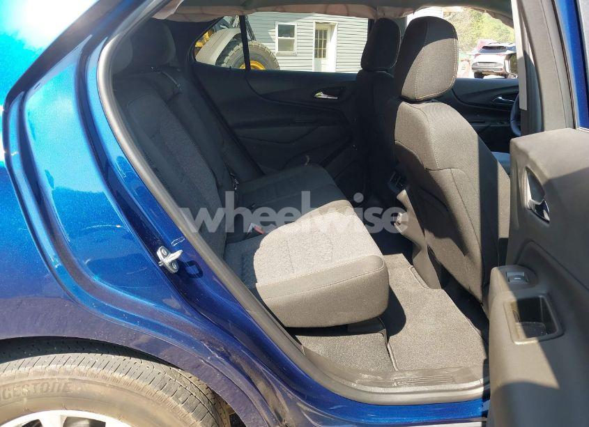 Photo 8 of 2023 Chevrolet Equinox AWD LT (VIN 3GNAXUEG3PS152703)