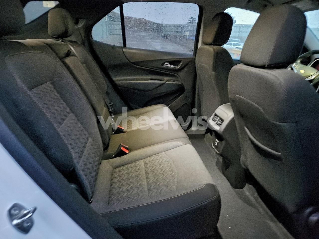 Photo 10 of 2024 CHEVROLET EQUINOX LT (VIN 3GNAXUEG3RL244987)