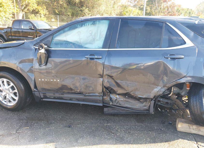 Photo 13 of 2023 Chevrolet Equinox AWD LT (VIN 3GNAXUEG4PS123002)