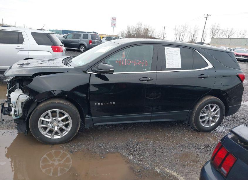 Photo 14 of 2023 Chevrolet Equinox AWD LT (VIN 3GNAXUEG5PL122466)