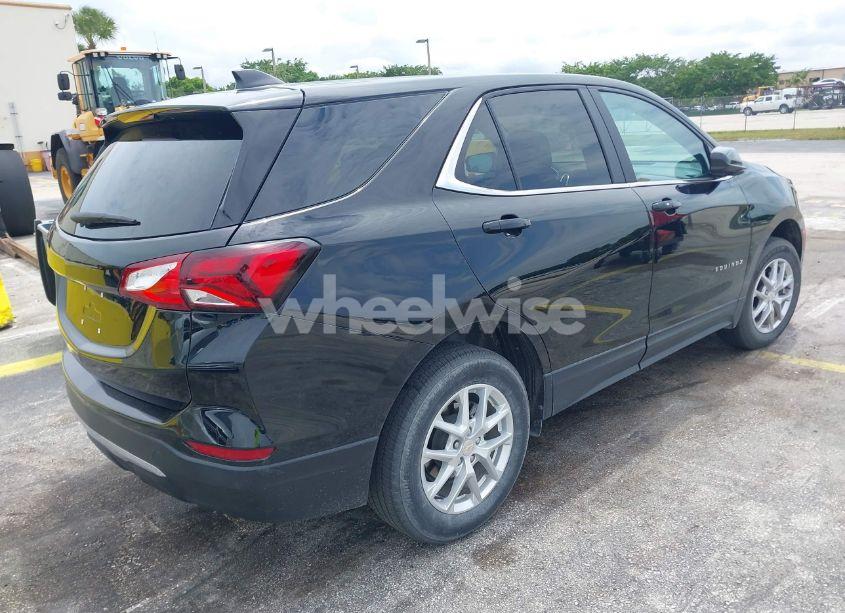 Photo 4 of 2023 Chevrolet Equinox AWD LT (VIN 3GNAXUEG5PL268771)