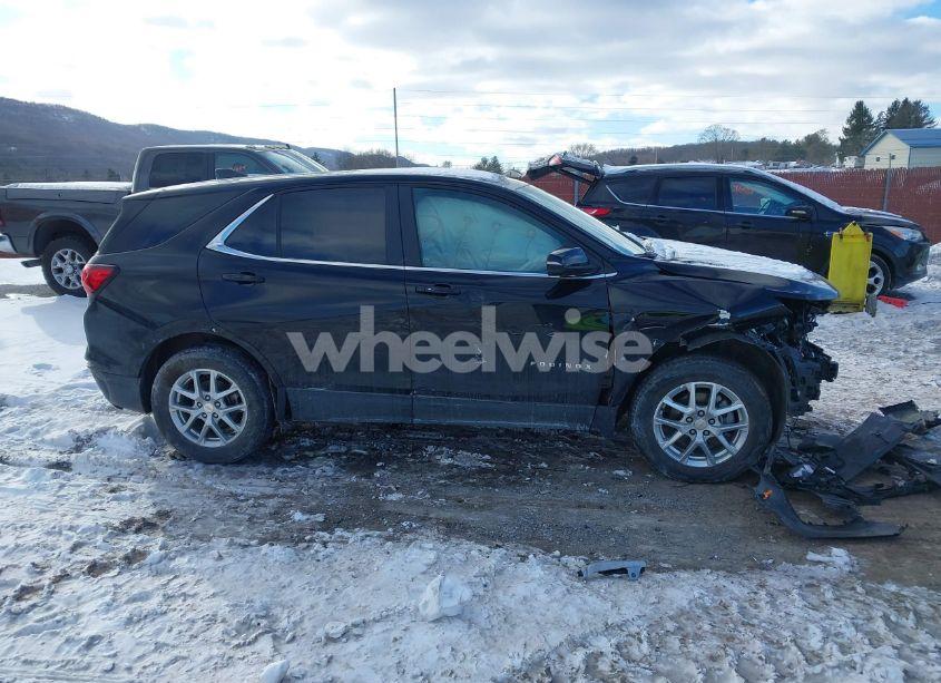 Photo 13 of 2023 Chevrolet Equinox AWD LT (VIN 3GNAXUEG6PL113839)