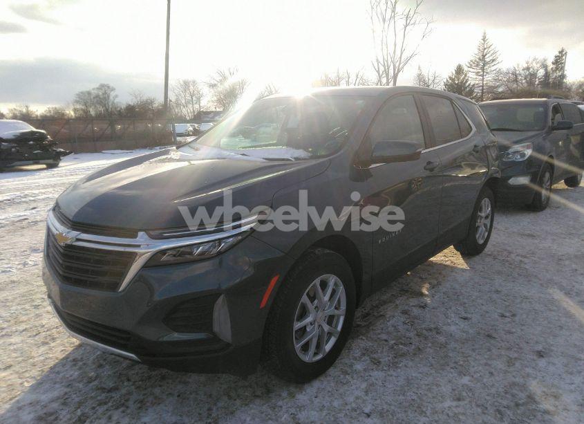 Photo 2 of 2024 Chevrolet Equinox (VIN 3GNAXUEG6RL240240)