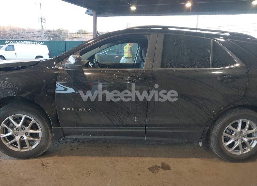 Photo 15 of 2024 Chevrolet Equinox AWD LT (VIN 3GNAXUEG6RL278731)