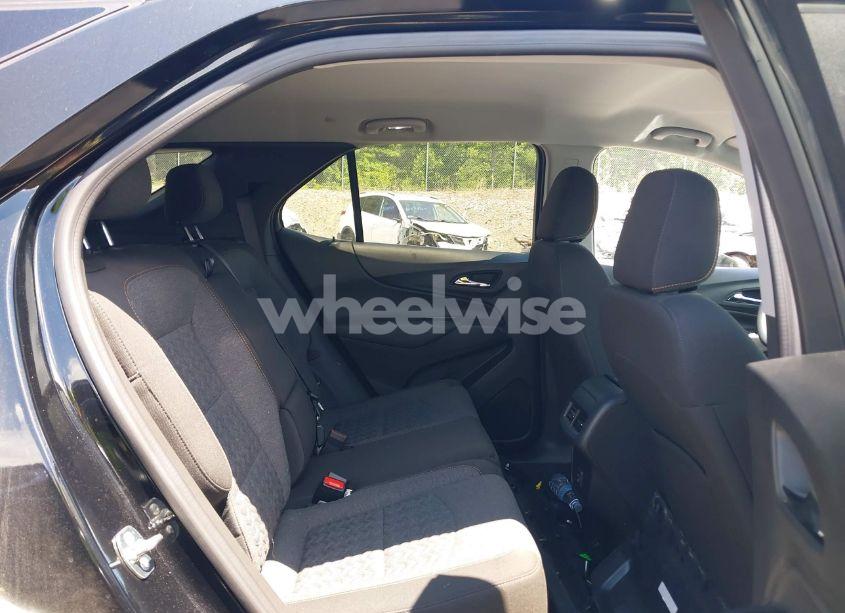 Photo 8 of 2024 Chevrolet Equinox AWD LT (VIN 3GNAXUEG6RL334392)