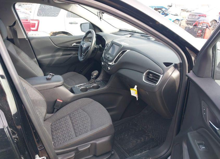 Photo 5 of 2023 Chevrolet Equinox AWD LT (VIN 3GNAXUEG7PL173595)