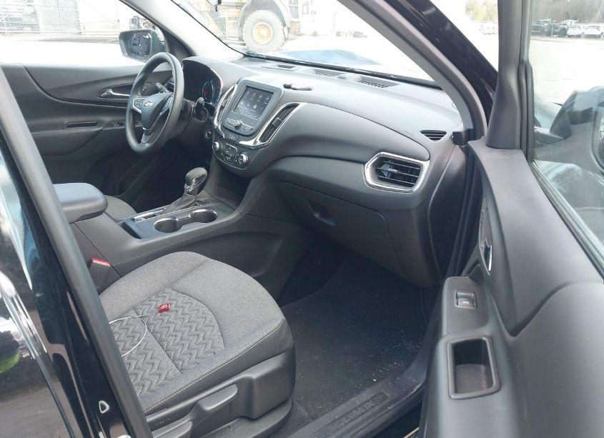 Photo 5 of 2023 Chevrolet Equinox AWD LT (VIN 3GNAXUEG7PL231897)