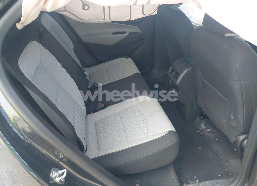 Photo 8 of 2023 Chevrolet Equinox AWD LT (VIN 3GNAXUEG7PS170928)