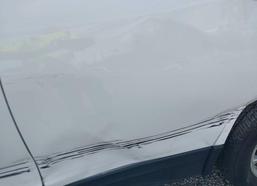 Photo 18 of 2023 Chevrolet Equinox AWD LT (VIN 3GNAXUEG7PS171173)