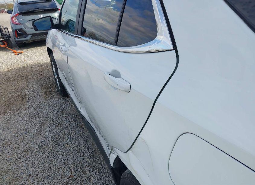 Photo 19 of 2023 Chevrolet Equinox AWD LT (VIN 3GNAXUEG7PS171173)