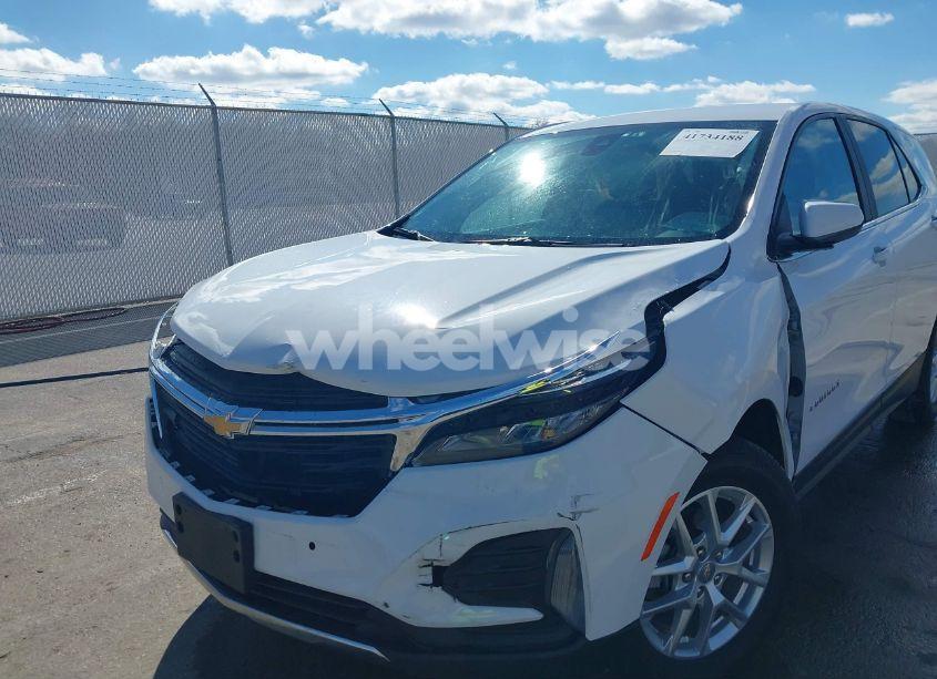 Photo 6 of 2024 Chevrolet Equinox AWD LT (VIN 3GNAXUEG7RL272971)