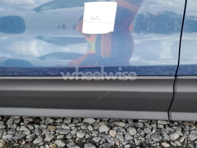 Photo 7 of 2024 CHEVROLET EQUINOX LT (VIN 3GNAXUEG7RL357311)