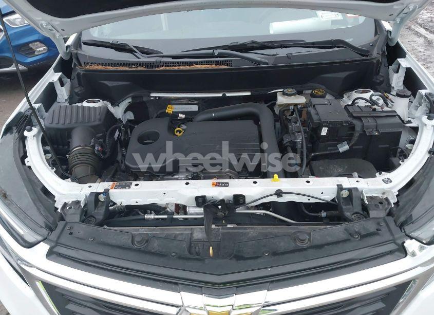 Photo 10 of 2024 Chevrolet Equinox AWD LT (VIN 3GNAXUEG7RS136409)