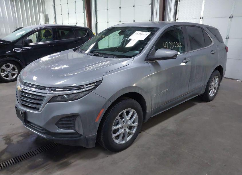 Photo 2 of 2024 Chevrolet Equinox AWD LT (VIN 3GNAXUEG7RS245386)