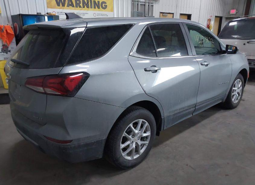 Photo 4 of 2024 Chevrolet Equinox AWD LT (VIN 3GNAXUEG7RS245386)