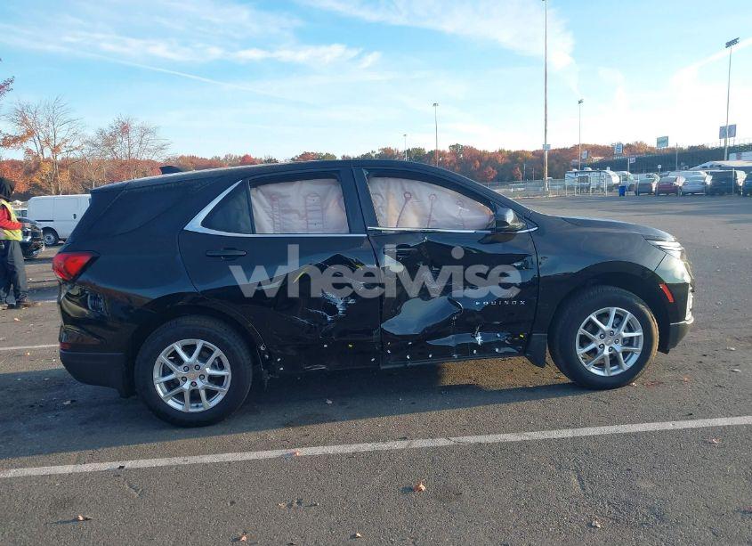 Photo 13 of 2023 Chevrolet Equinox AWD LT (VIN 3GNAXUEG8PL242598)