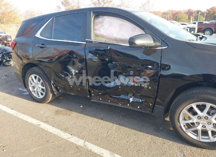 Photo 6 of 2023 Chevrolet Equinox AWD LT (VIN 3GNAXUEG8PL242598)