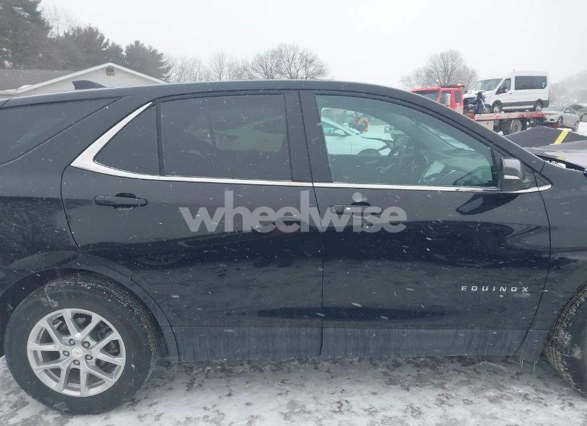 Photo 14 of 2023 Chevrolet Equinox AWD LT (VIN 3GNAXUEG9PL178393)
