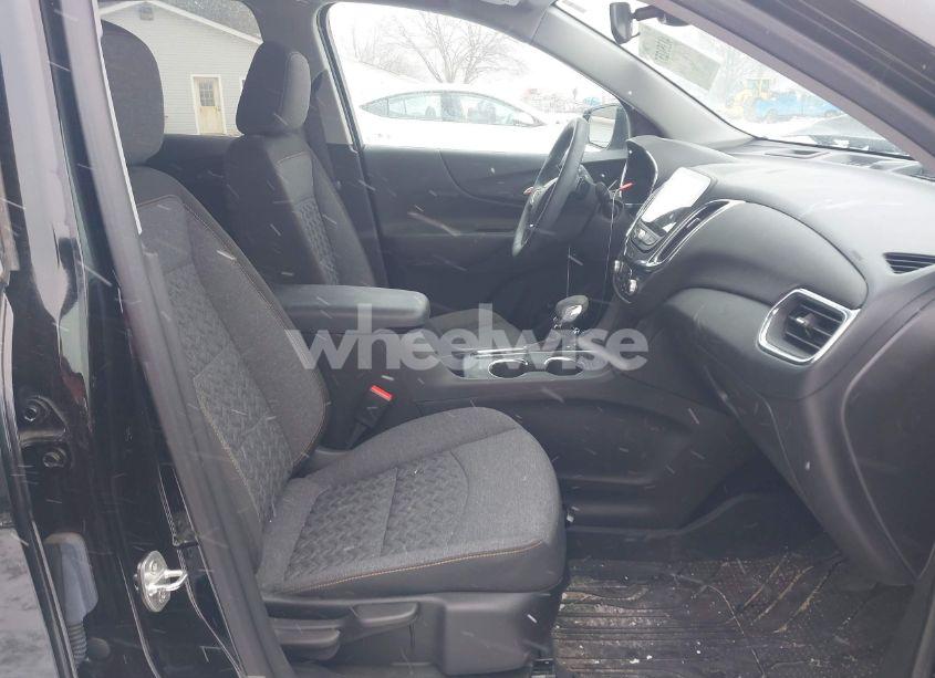 Photo 5 of 2023 Chevrolet Equinox AWD LT (VIN 3GNAXUEG9PL178393)