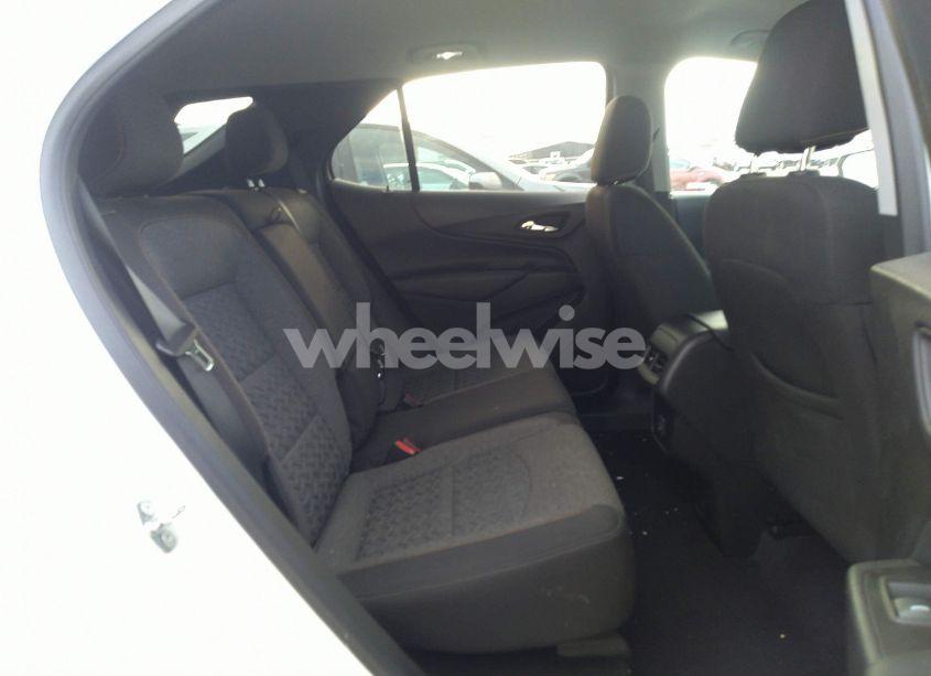 Photo 8 of 2023 Chevrolet Equinox AWD LT (VIN 3GNAXUEG9PS110844)