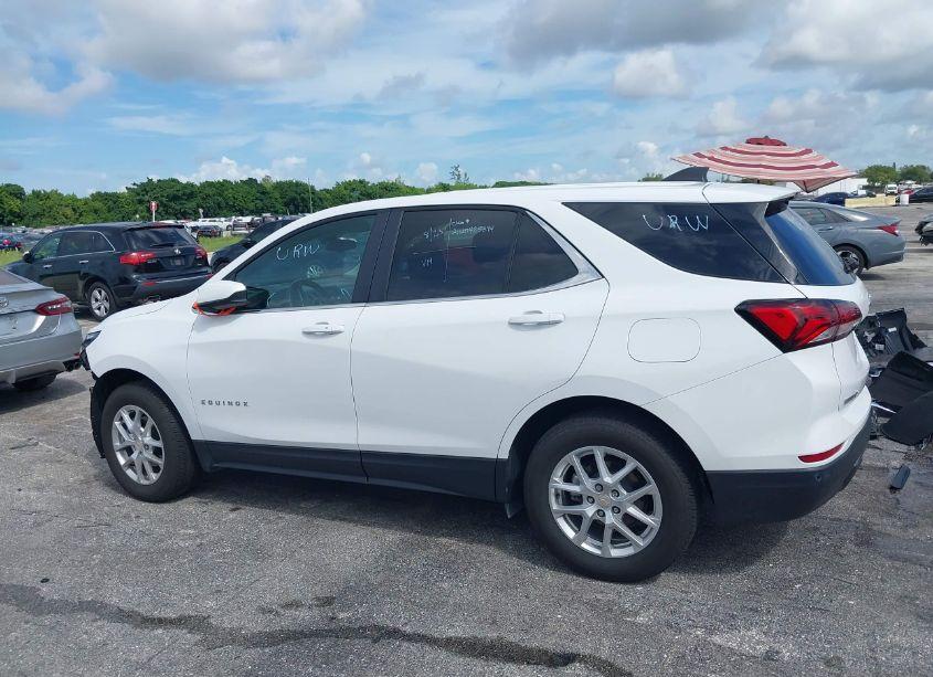 Photo 15 of 2024 Chevrolet Equinox AWD LT (VIN 3GNAXUEG9RL239812)