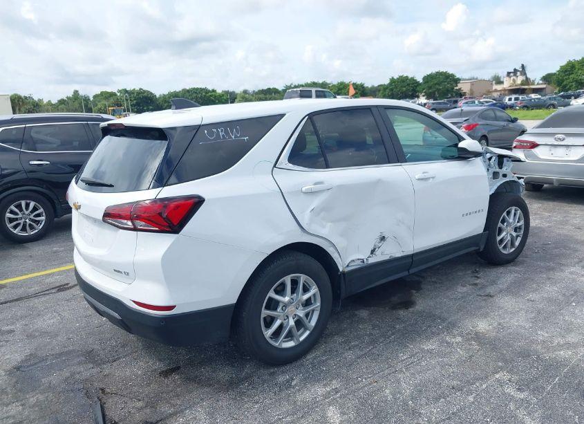 Photo 4 of 2024 Chevrolet Equinox AWD LT (VIN 3GNAXUEG9RL239812)