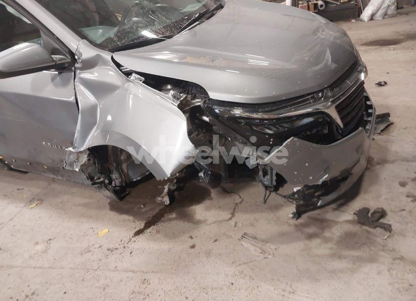 Photo 6 of 2024 Chevrolet Equinox AWD LT (VIN 3GNAXUEG9RL246257)