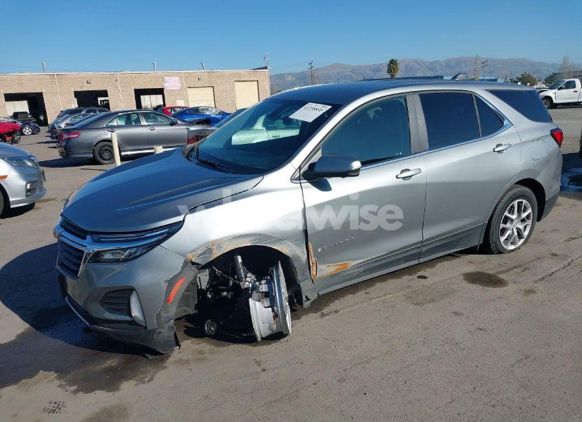 Photo 2 of 2024 Chevrolet Equinox AWD LT (VIN 3GNAXUEG9RS112435)