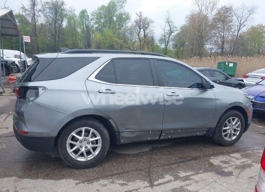 Photo 14 of 2023 Chevrolet Equinox AWD LT (VIN 3GNAXUEGXPS189604)