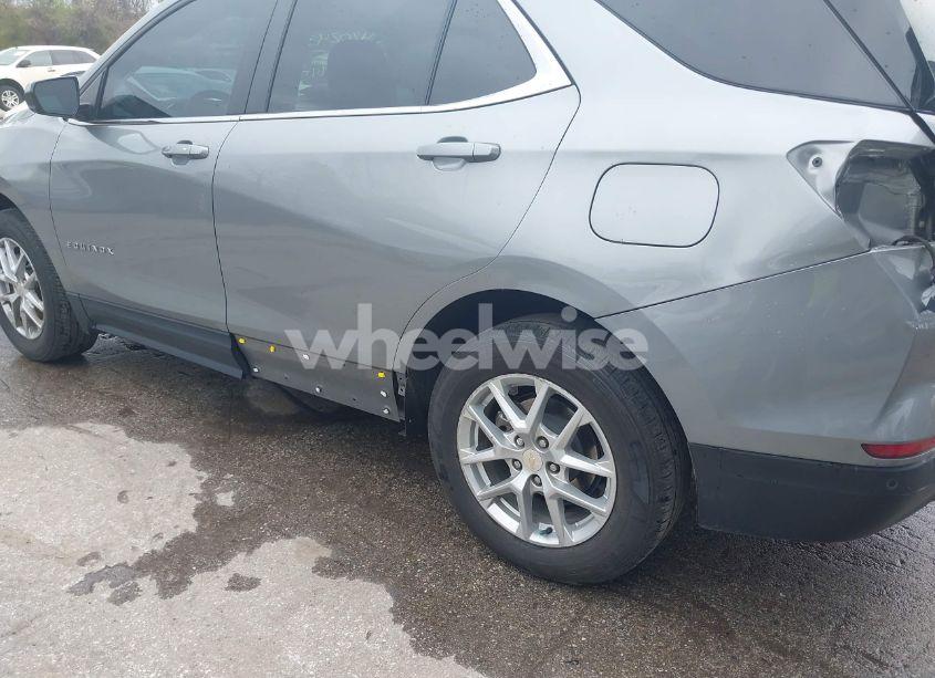 Photo 19 of 2023 Chevrolet Equinox AWD LT (VIN 3GNAXUEGXPS189604)