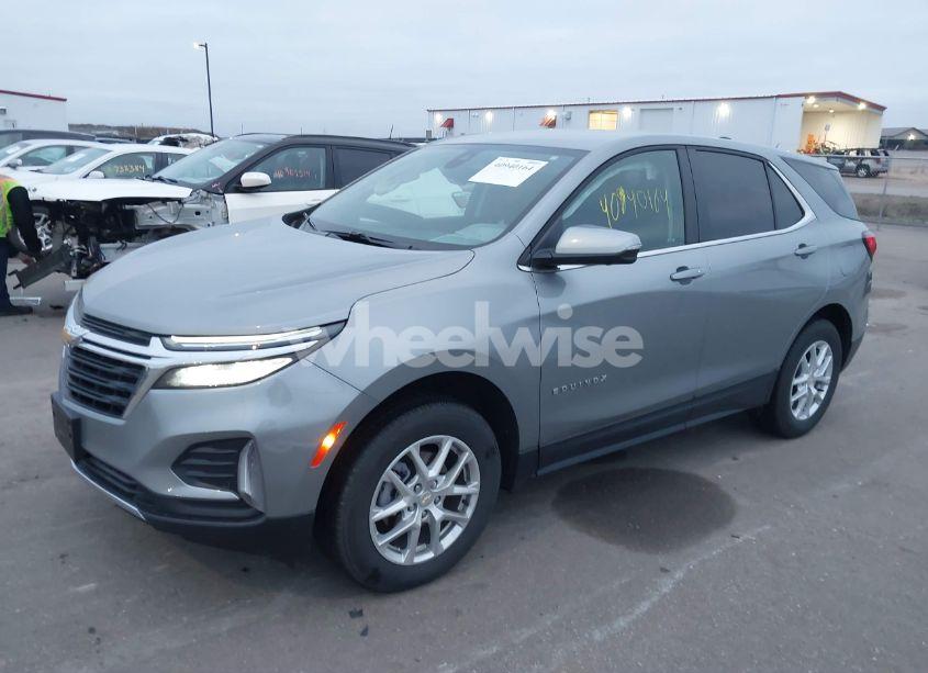 Photo 2 of 2024 Chevrolet Equinox AWD LT (VIN 3GNAXUEGXRL303730)