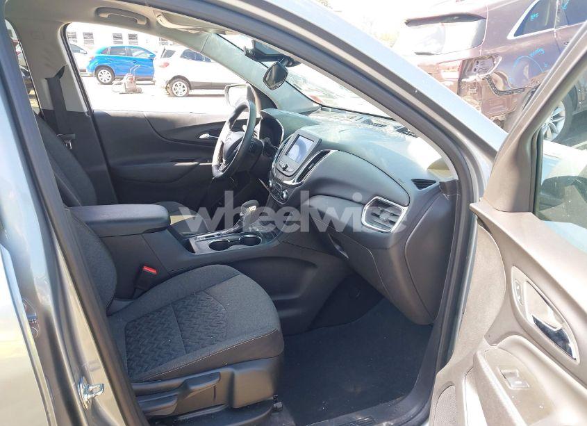 Photo 5 of 2024 Chevrolet Equinox AWD LT (VIN 3GNAXUEGXRS147310)