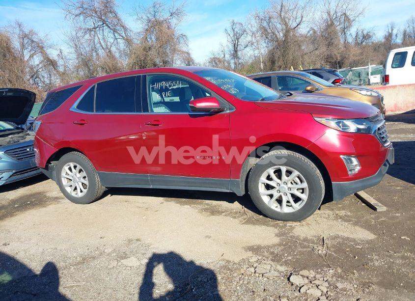 Photo 13 of 2018 Chevrolet Equinox LT (VIN 3GNAXUEU5JL171082)