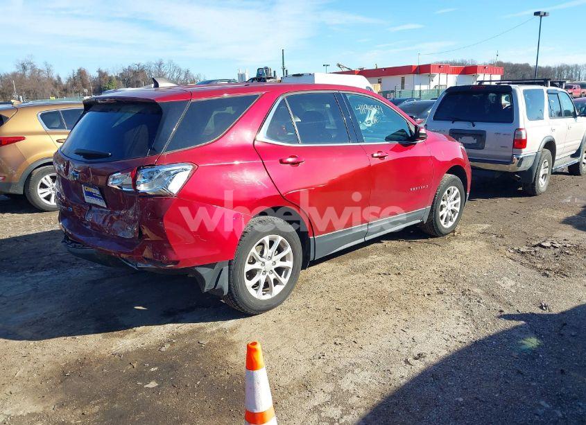 Photo 4 of 2018 Chevrolet Equinox LT (VIN 3GNAXUEU5JL171082)
