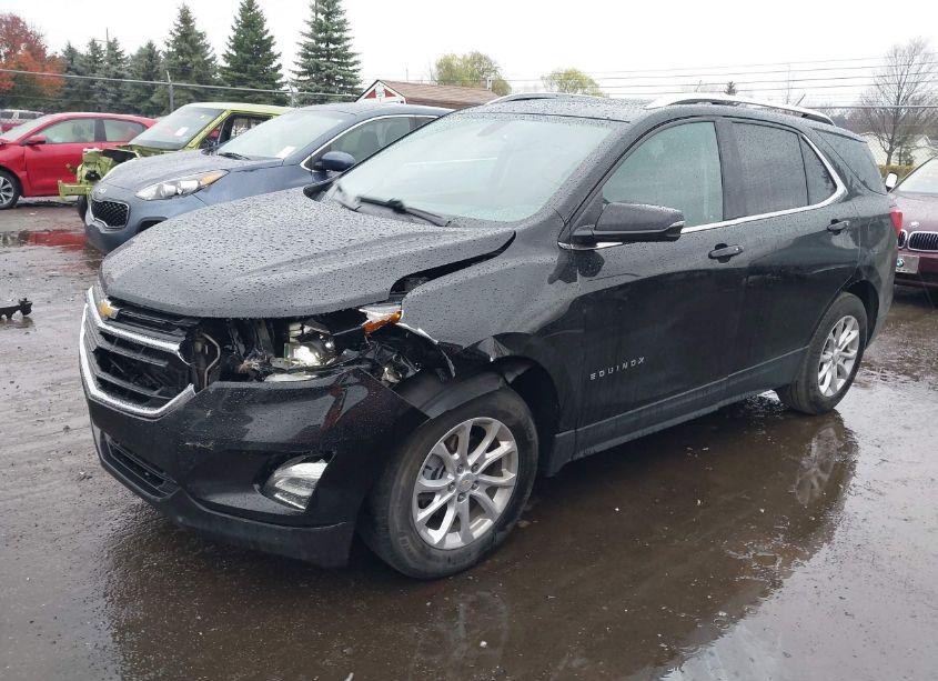 Photo 2 of 2019 Chevrolet Equinox LT (VIN 3GNAXUEV0KL287123)