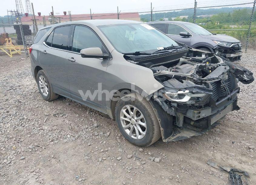2019 Chevrolet Equinox LT (VIN 3GNAXUEV0KS536851) main photo