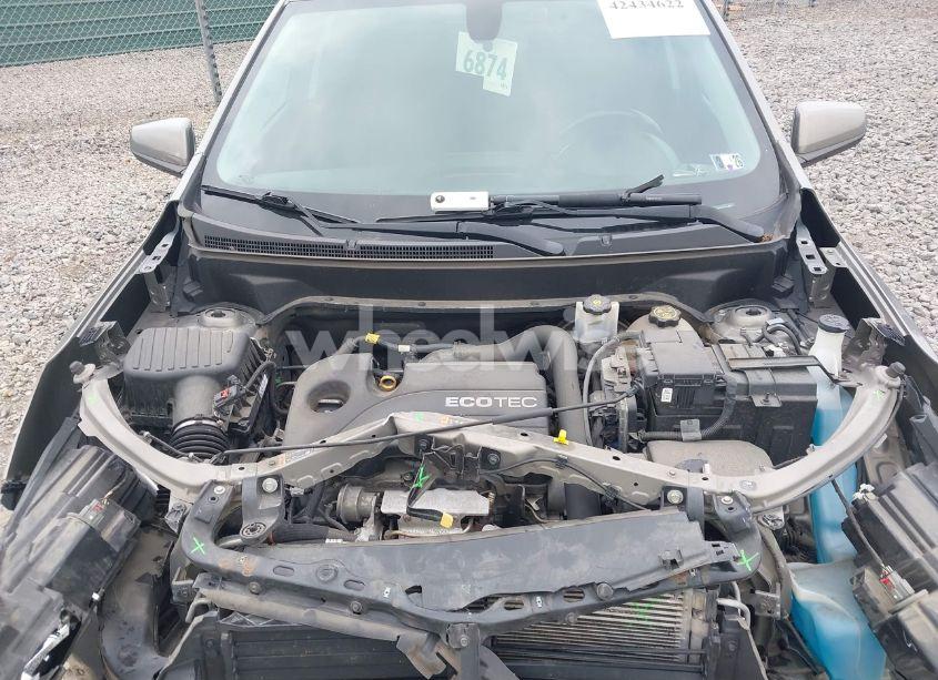 Photo 10 of 2019 Chevrolet Equinox LT (VIN 3GNAXUEV0KS536851)