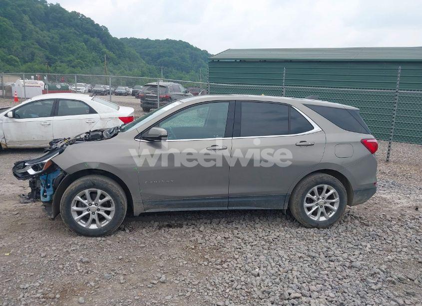 Photo 15 of 2019 Chevrolet Equinox LT (VIN 3GNAXUEV0KS536851)